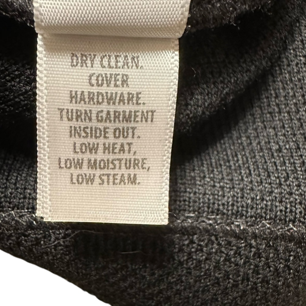 St. John Classic Knit Coat/Jacket - Picture 3 of 9